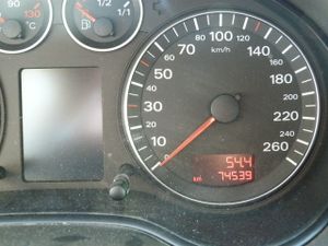 Audi A3 Ambiente 2.0 TDI 140 CV DPF un solo propietario, kilómetros garantizados - Foto 20