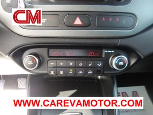 Kia Carens 1.6 GDI 135CV CONCEP 5P   - Foto 22