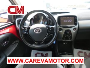 Toyota Aygo 1.0 70CV XPLAY AUT 5P   - Foto 13