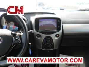 Toyota Aygo 1.0 70CV XPLAY AUT 5P   - Foto 14