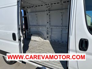 Peugeot Boxer FURGON L2H2 BLUE HDI 140CV 4P  - Foto 14