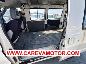 Nissan Vanette COMBI 5PLAZAS 1.6 97CV 4P  - Foto 17