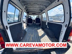 Nissan Vanette COMBI 5PLAZAS 1.6 97CV 4P  - Foto 19