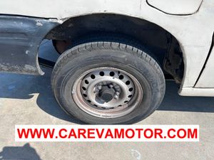 Nissan Vanette COMBI 5PLAZAS 1.6 97CV 4P  - Foto 22