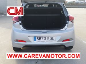 Hyundai i20 1.2 MPI 84CV 5P   - Foto 7