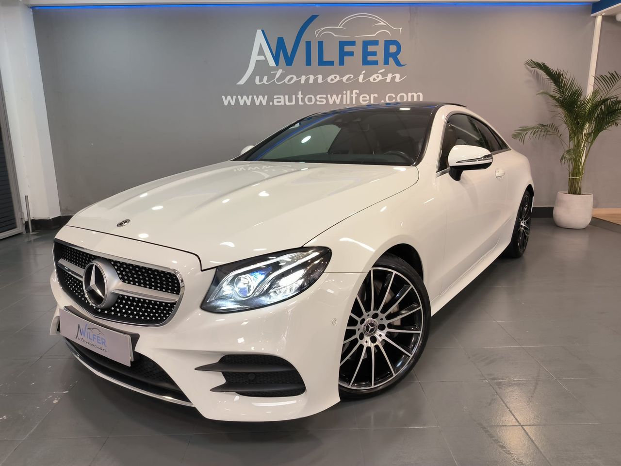 Mercedes Clase E Coupe E 300 AMG   - Foto 1