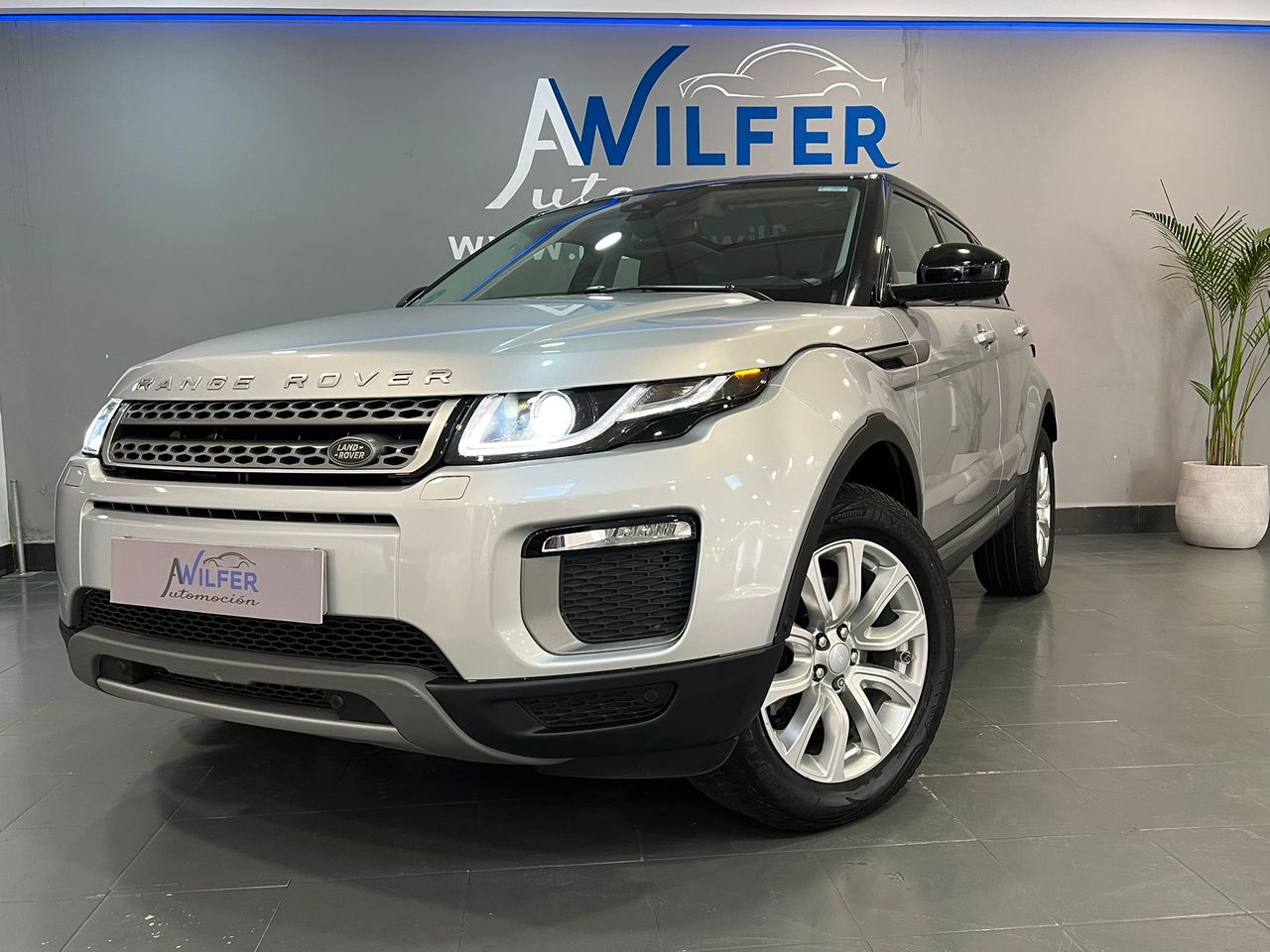 Land-Rover Range Rover Evoque 2.0L TD4 110kW 150CV 4x4 HSE Auto   - Foto 1