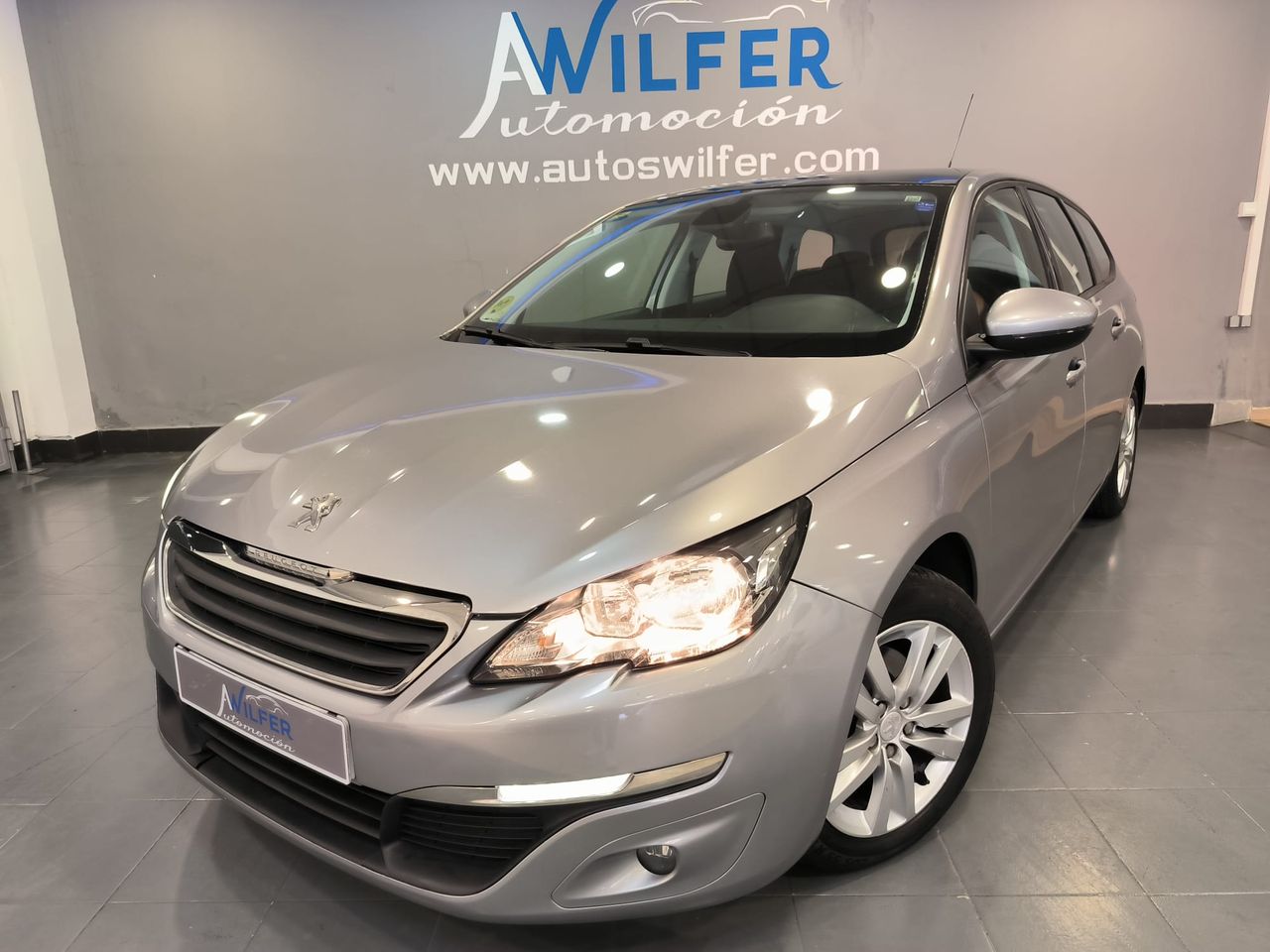 Peugeot 308 SW Active 1.6 eHDI 115  - Foto 1