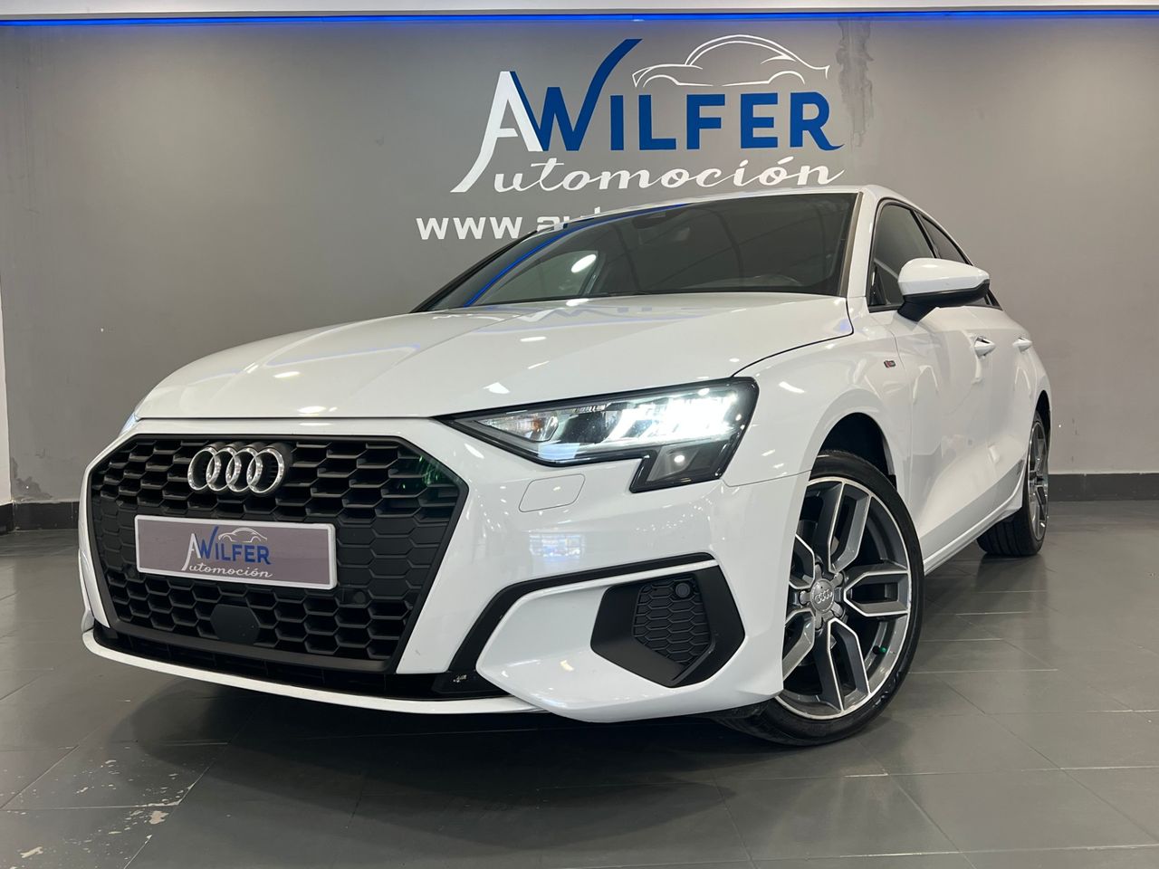 Audi A3 Sedan 30 TDI 85 kW  - Foto 1