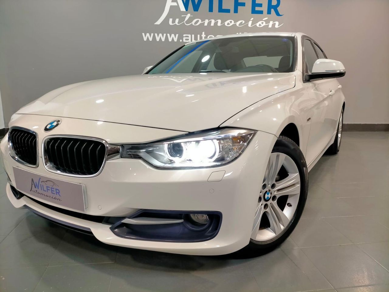 BMW Serie 3 318d Berlina Aut.  - Foto 1