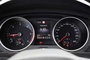 Volkswagen Tiguan Life 2.0 TDI 150 CV 6 vel. 5p. - Foto 10