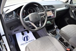 Volkswagen Tiguan Life 2.0 TDI 150 CV 6 vel. 5p. - Foto 18