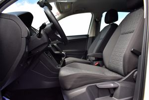 Volkswagen Tiguan Life 2.0 TDI 150 CV 6 vel. 5p. - Foto 19