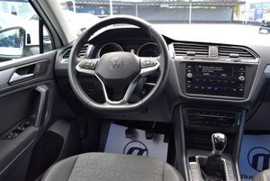 Volkswagen Tiguan Life 2.0 TDI 150 CV 6 vel. 5p. - Foto 20
