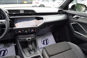 Audi Q3 Sportback Black Line 40 TDI 200cv Quattro S Tronic 5p.  - Foto 22