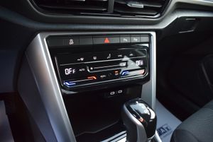 Volkswagen T-Roc Life 2.0 TDI 150 CV DSG 5p.  - Foto 11