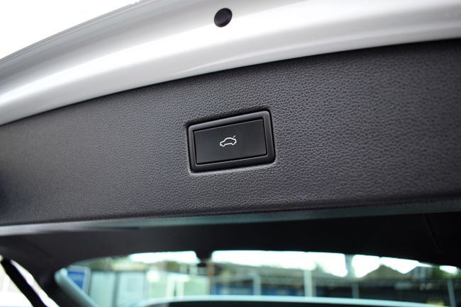 Volkswagen Tiguan R-Line 2.0 TDI 150 cv DSG 5p.