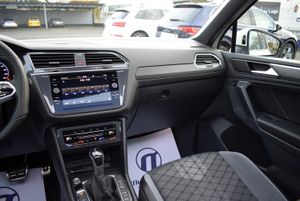 Volkswagen Tiguan R-Line 2.0 TDI 150 cv DSG 5p. - Foto 26