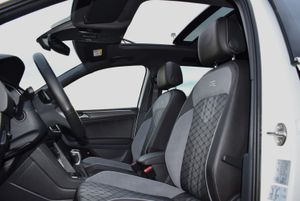 Volkswagen Tiguan R-Line 2.0 TDI 150 cv DSG 5p. - Foto 23