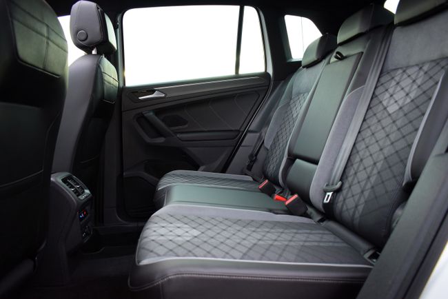 Volkswagen Tiguan R-Line 2.0 TDI 150 cv DSG 5p.