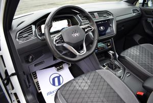 Volkswagen Tiguan R Line 2.0 TDI 4Motion 150cv DSG 5p.  - Foto 9