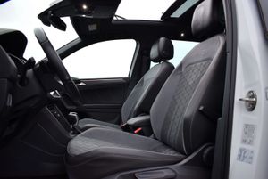 Volkswagen Tiguan R-Line 2.0 TDI 150 cv DSG 5p. - Foto 14