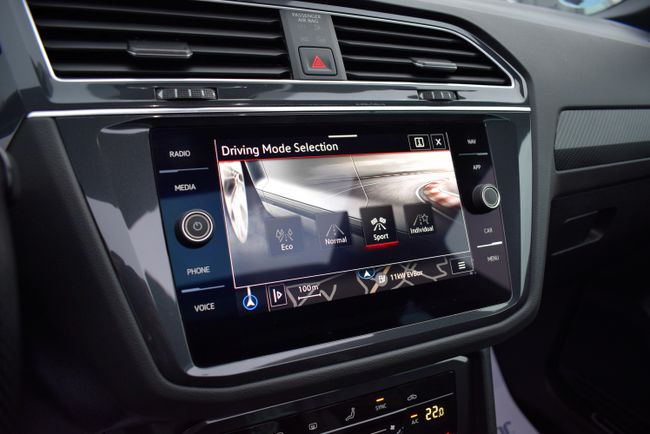 Volkswagen Tiguan R-Line 2.0 TDI 150 cv DSG 5p.