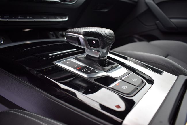 Audi Q5 Ultra S-Line 40 TDI 204CV Quattro S-Tronic 5p