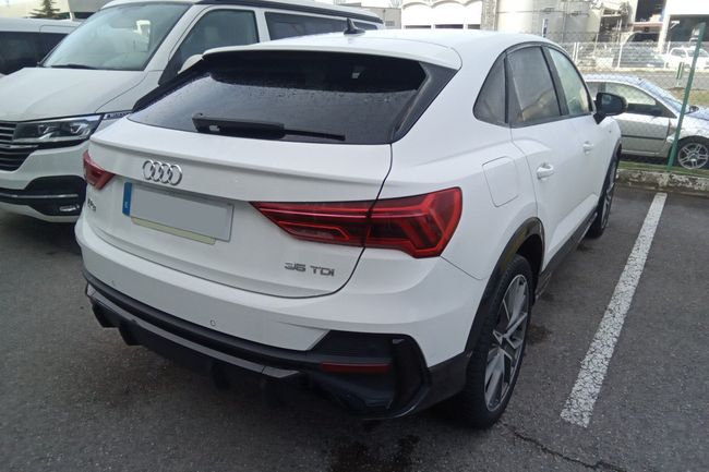 Audi Q3 Sportback Black Line 35 TDI 150 cv 5p