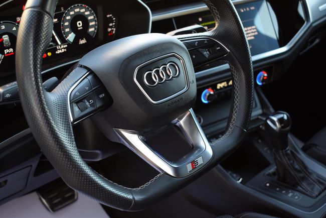 Audi Q3 Black Line 35 TDI 150 cv S Tronic 5p