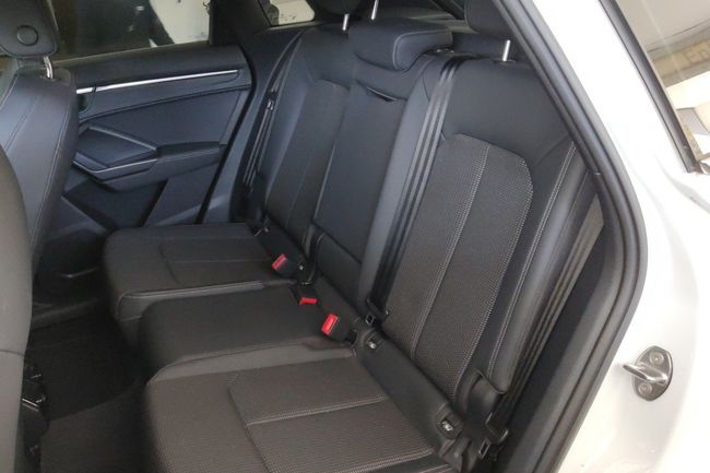Audi Q3 S line 35 TDI S tronic