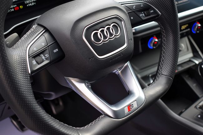 Audi Q3 S line 35 TDI S tronic