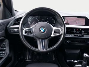 BMW 1 Series (F40) 118d 2.0 d