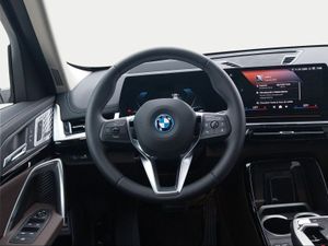 BMW iX1 xDrive30