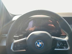 BMW i5 eDrive40