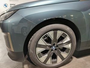 BMW iX xDrive40