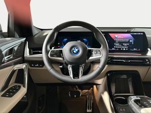 BMW ix2 eDrive20