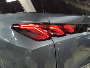 Peugeot 5008 Hybrid 1.2 100KW GT eDCS6