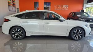 Honda Civic 2.0 i-MMD Elegance CVT