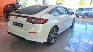 Honda Civic 2.0 i-MMD Elegance CVT