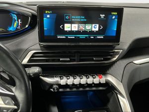 Peugeot 3008 Hybrid 225 e-EAT8 Allure