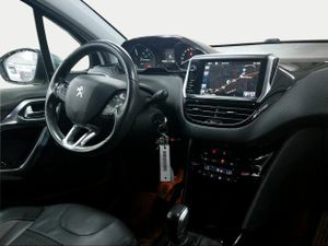 Peugeot 2008 Allure 1.2 PureTech 110 S&S