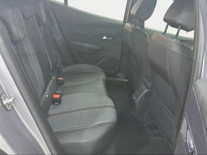 Peugeot 2008 Allure Gasolina 100 S&S 6 Vel. MAN
