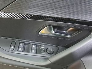 Peugeot 2008 Allure Gasolina 100 S&S 6 Vel. MAN
