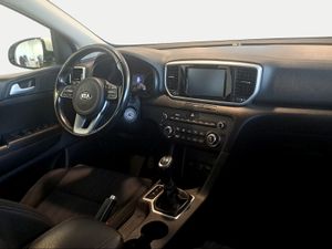 Kia Sportage 1.6 MHEV Business 100kW (136CV) 4x4