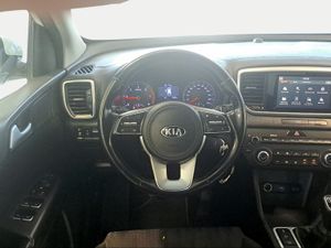 Kia Sportage 1.6 MHEV Business 100kW (136CV) 4x4