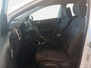 Kia Sportage 1.6 MHEV Business 100kW (136CV) 4x4