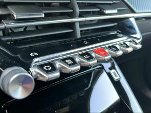 Peugeot 2008 Allure Gasolina 100 S&S 6 Vel. MAN