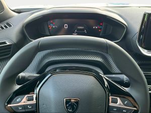 Peugeot 2008 Allure Gasolina 100 S&S 6 Vel. MAN