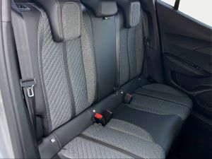 Peugeot 2008 Allure Gasolina 100 S&S 6 Vel. MAN